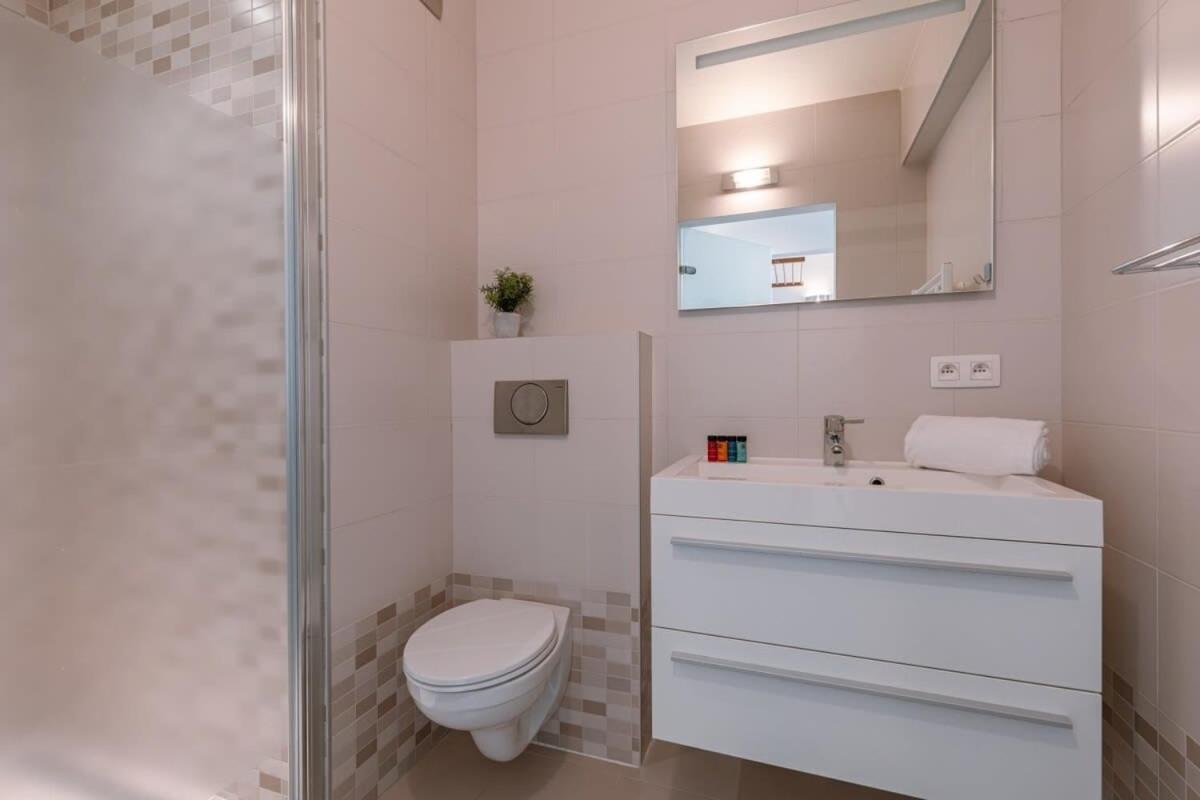 אוסטנדה Huswell - Lovely, Sunny Flat Just Near The Beach And The Sea מראה חיצוני תמונה